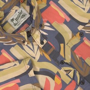 Howler Bros Shirt Men Medium Multicolor Tropical Mansfield Short Sleeve Button